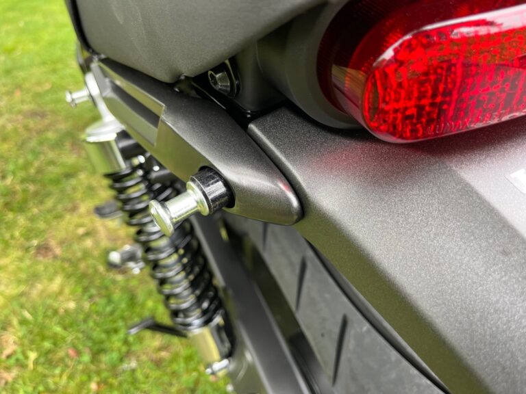Honda med lastefester til forankring av bagasje