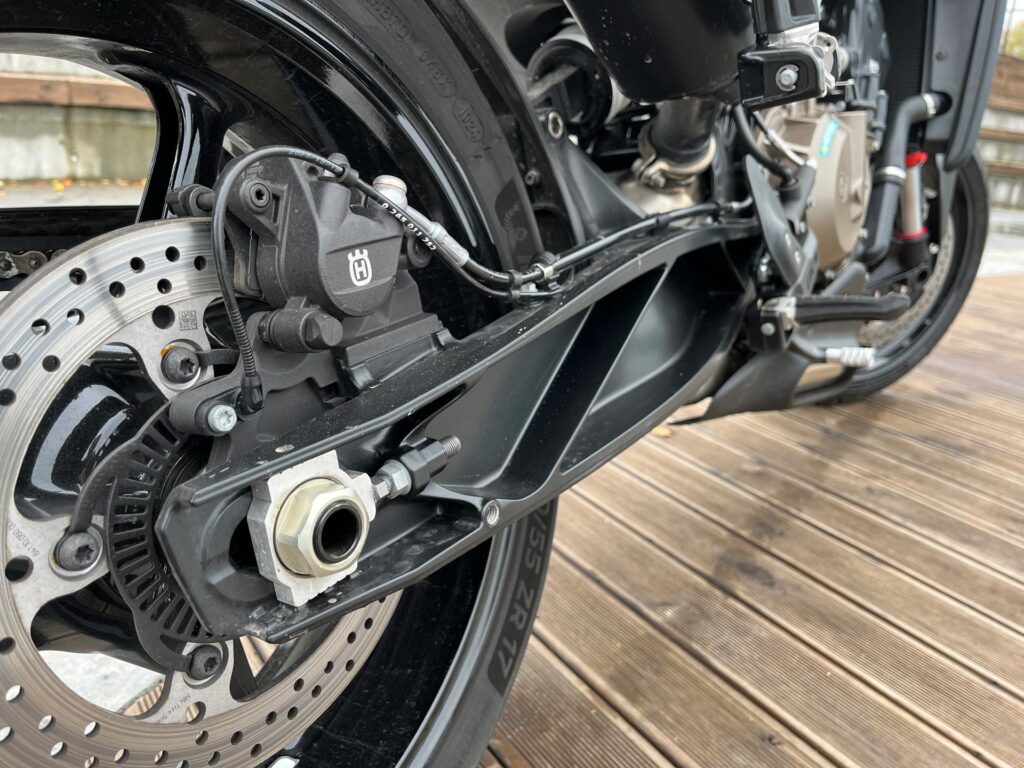 Husqvarna-801-detaljer-hjul