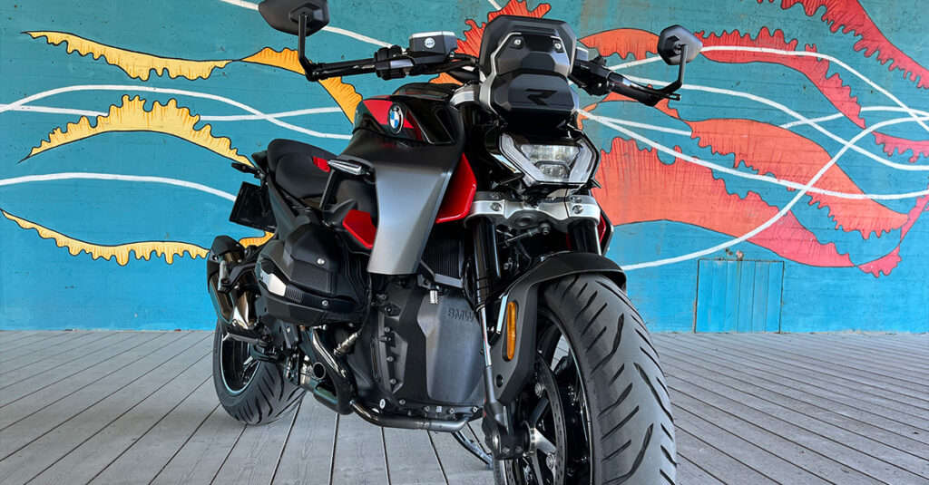 BMW-R1300-i-bymiljø