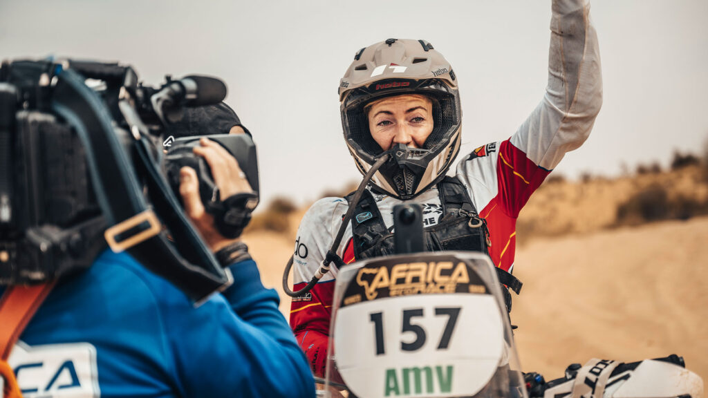 Portrett-av-The-Girl-On-A-Bike-Venessa-Ruck