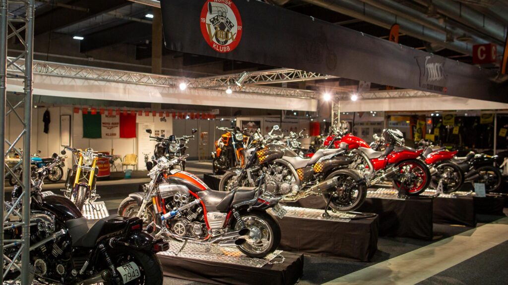 MCklubb-med-flere-motorsykler