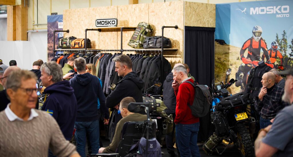 Besøkende på Mosko-moto-stand-MC