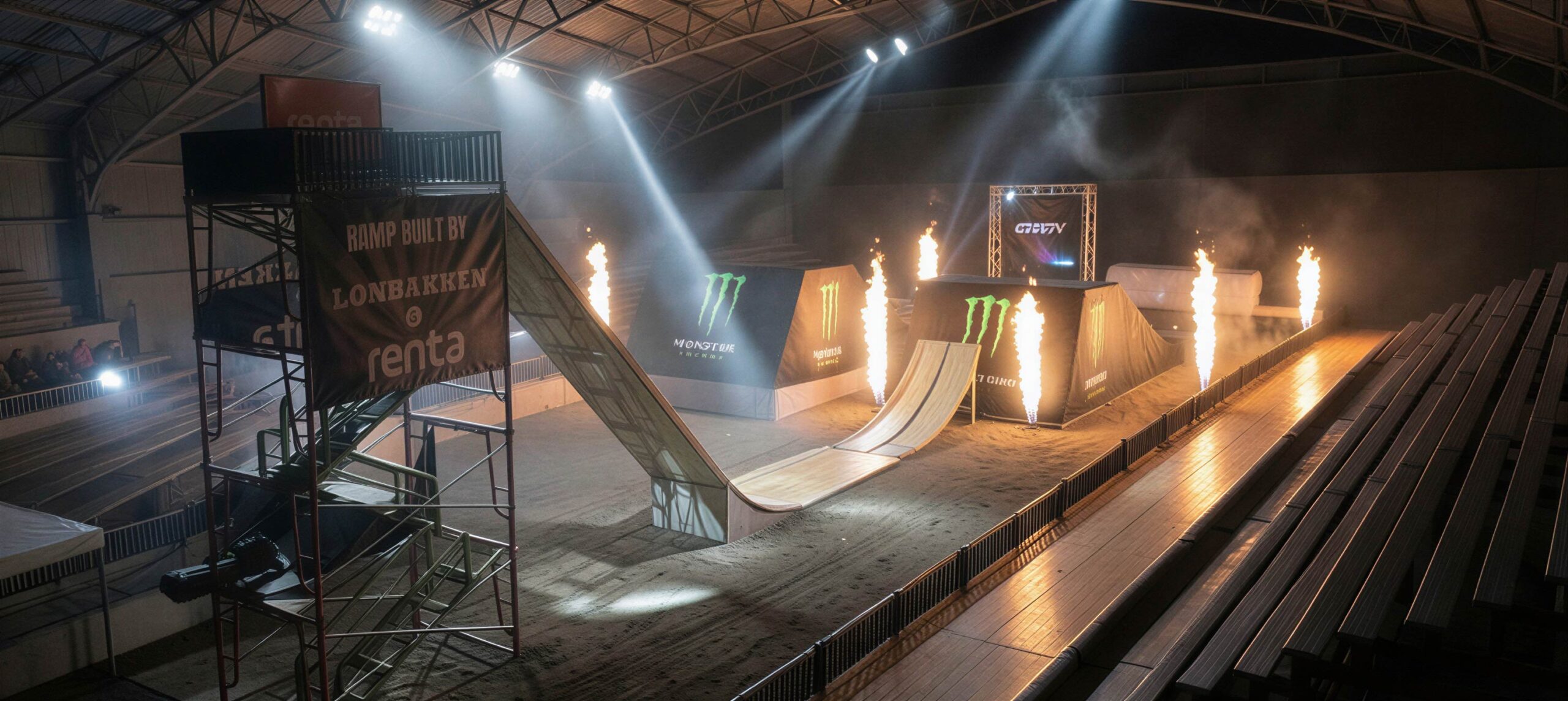 Villa-FMX-show-hopp,-pyroeffekter og scener